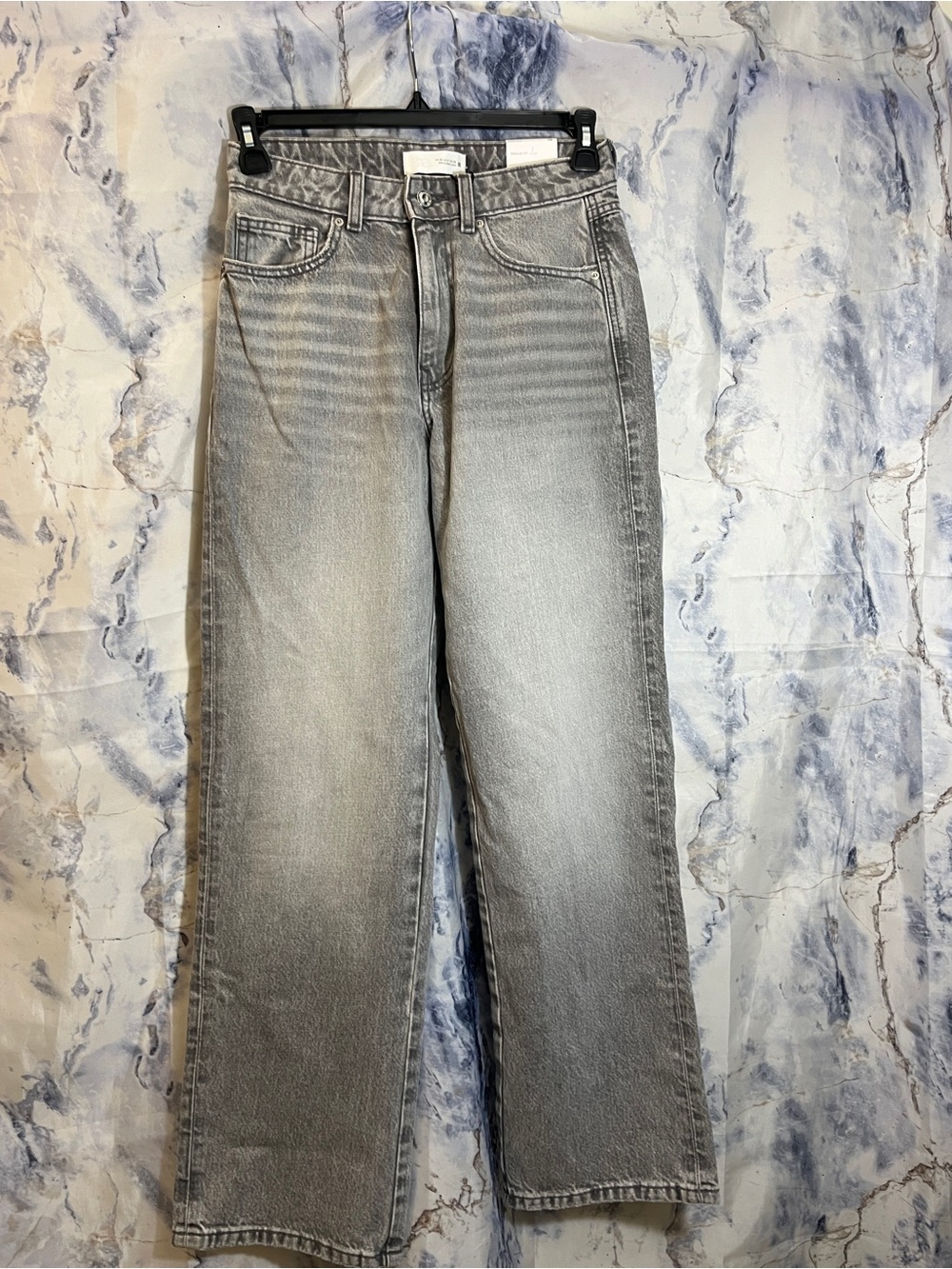 Zara Women’s Gray High-Rise Straight Jeans